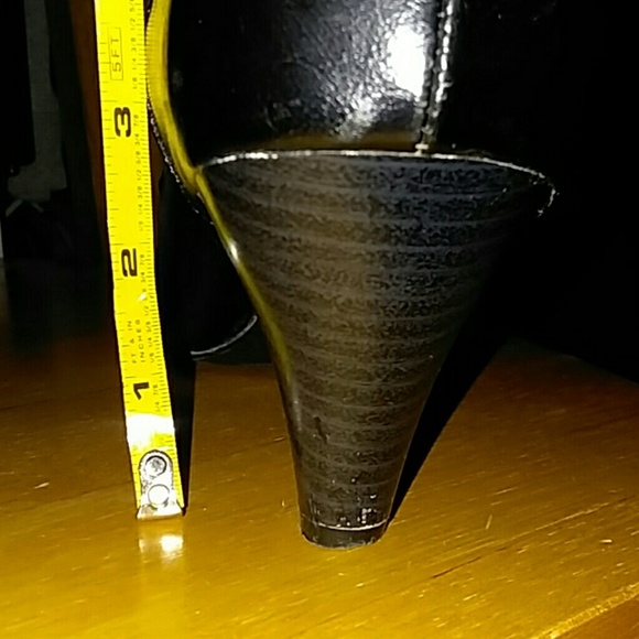 Low black heels - Picture 8 of 8